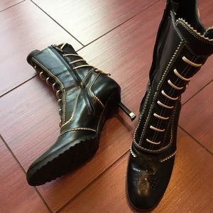 Almost new Baldinini laced boots